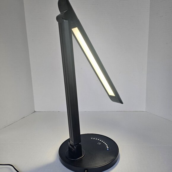 Real Space LED Desk Lamp With USB Port 158 H Black Finish Like New - Picture 3 of 12